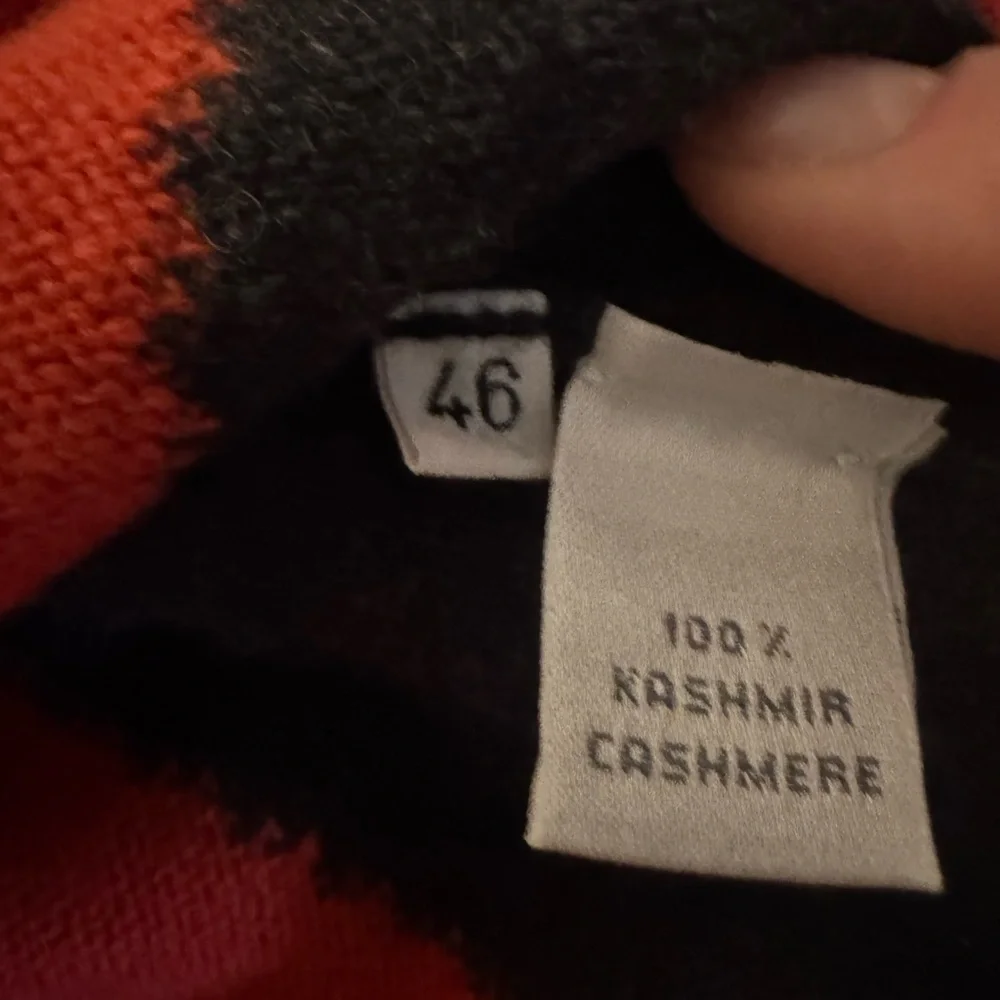 New Maria Sartini Colorblock Cashmere Crewneck Sweater Luxury Red Black Medium - Picture 6 of 6